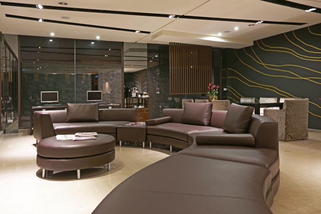Kun Hotel Taichung Exterior foto