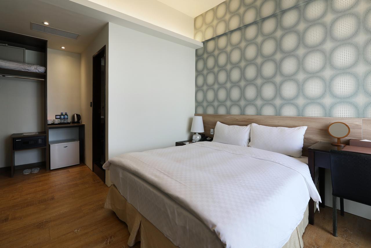 Kun Hotel Taichung Exterior foto